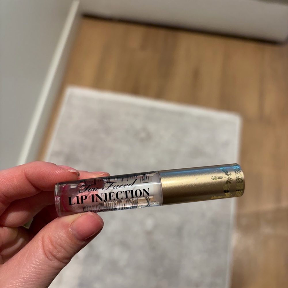 Too Faced Lip Injection Gloss - Clear
